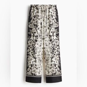 Floral Printed Drawstring Pants